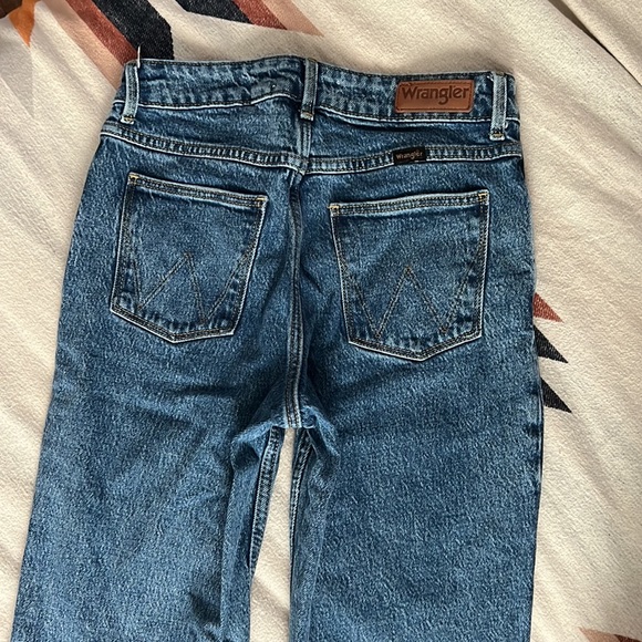 Wranglers Jeans in perfect condition - Picture 3 of 4